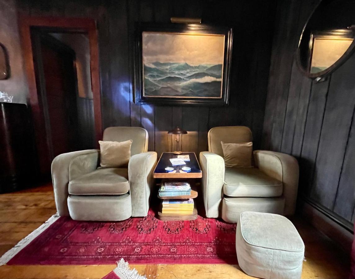 Hotel Crew'S Quarters Boarding House - Caters To Men Provincetown Exterior foto