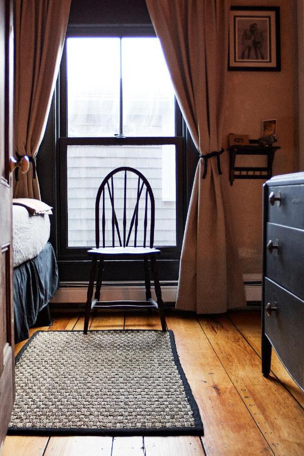Hotel Crew'S Quarters Boarding House - Caters To Men Provincetown Exterior foto