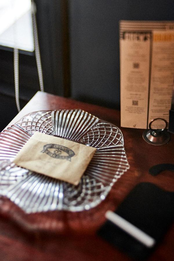 Hotel Crew'S Quarters Boarding House - Caters To Men Provincetown Exterior foto